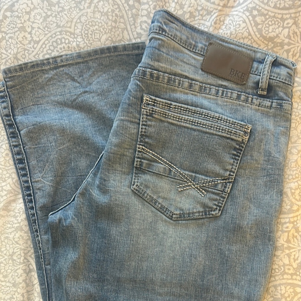 BKE Tyler Straight Light Blue Denim Jeans